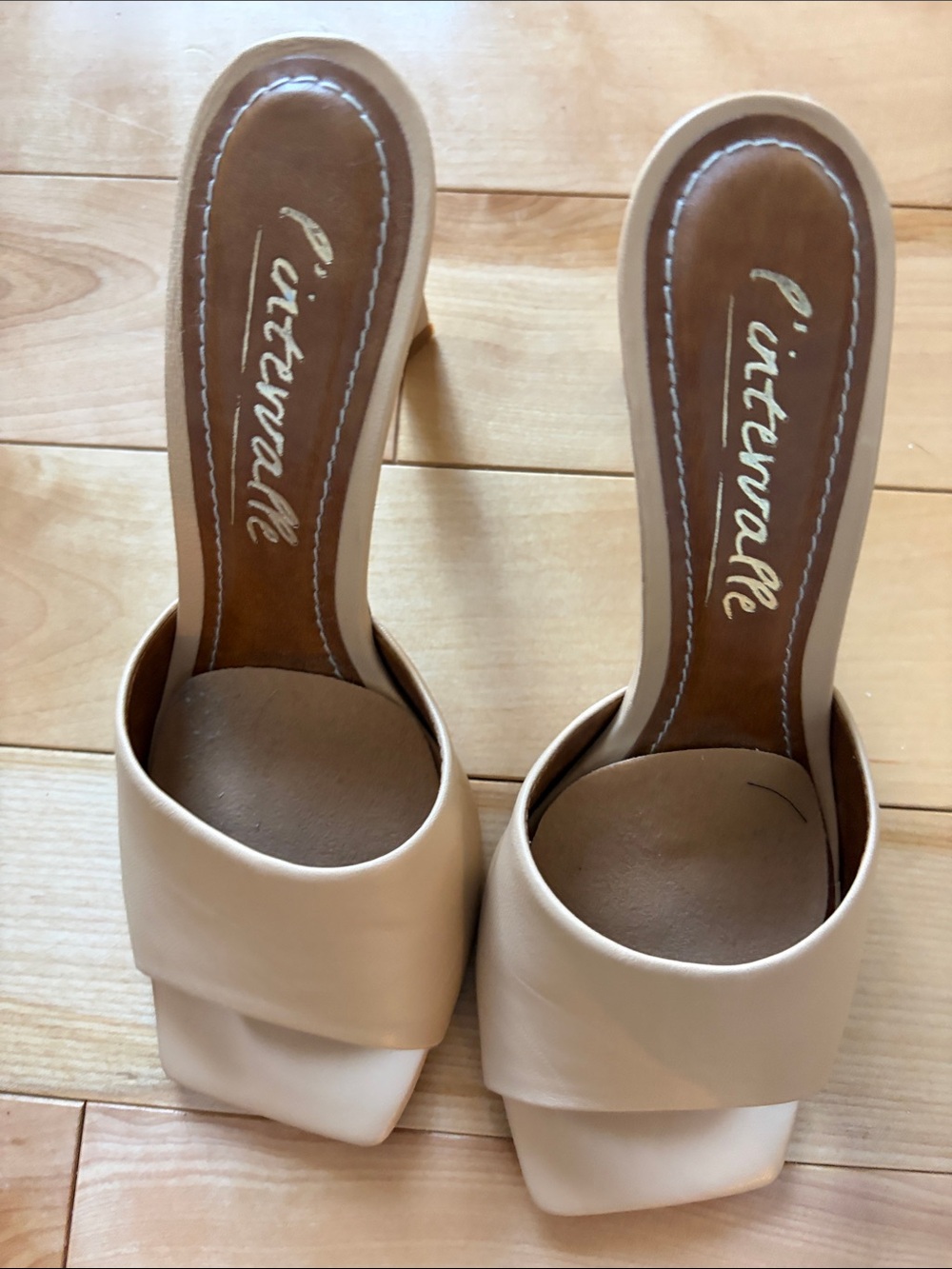 L'INTERVALLE Beige Wide-Band Square-Toe Mules